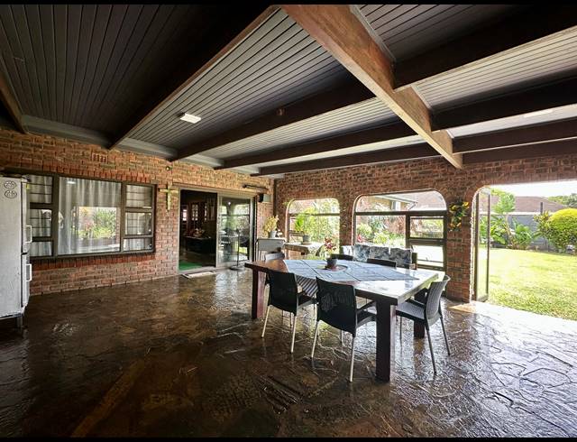 4 BEDROOM HOUSE FOR SALE IN MEER EN SEE